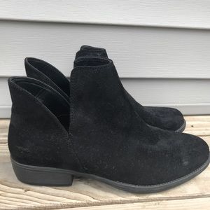 Black booties